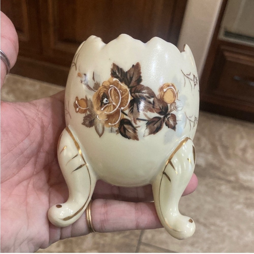 Vintage Napcoware Japan Footed Egg Planter Vase – Hand-Painted Floral Gold Trim - Picture 2 of 13